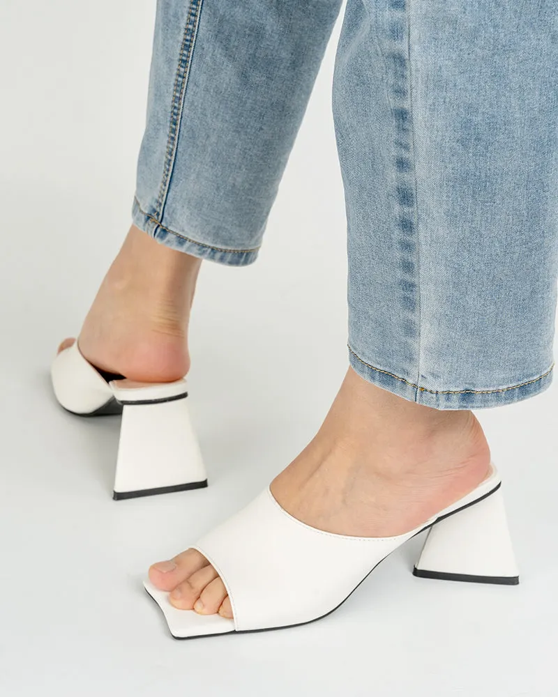 Minimalist Solid Color Chunky Heel Sandals