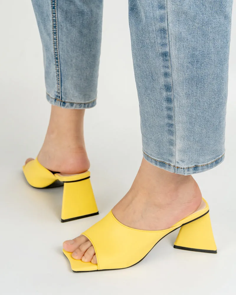 Minimalist Solid Color Chunky Heel Sandals