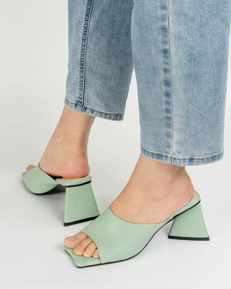 Minimalist Solid Color Chunky Heel Sandals