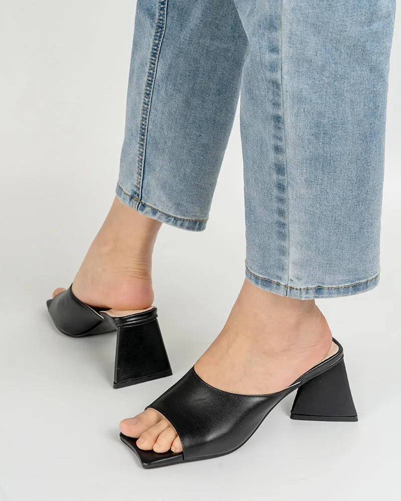 Minimalist Solid Color Chunky Heel Sandals