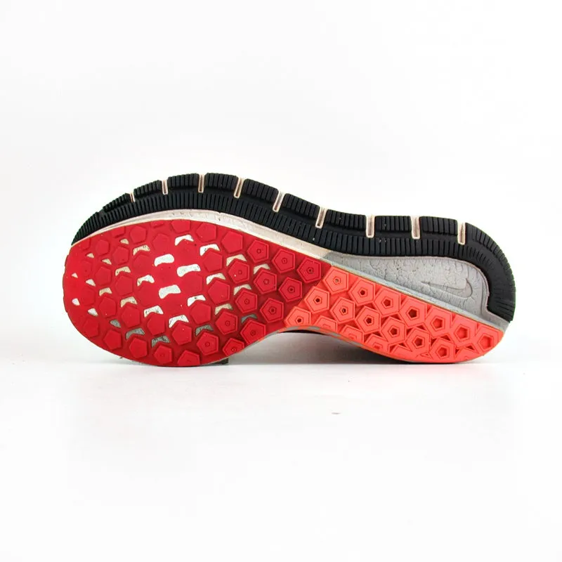 NIKE Dynamic Fit