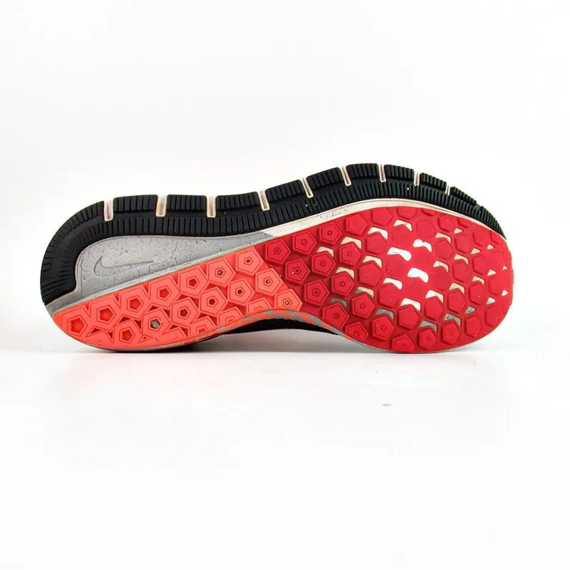 NIKE Dynamic Fit