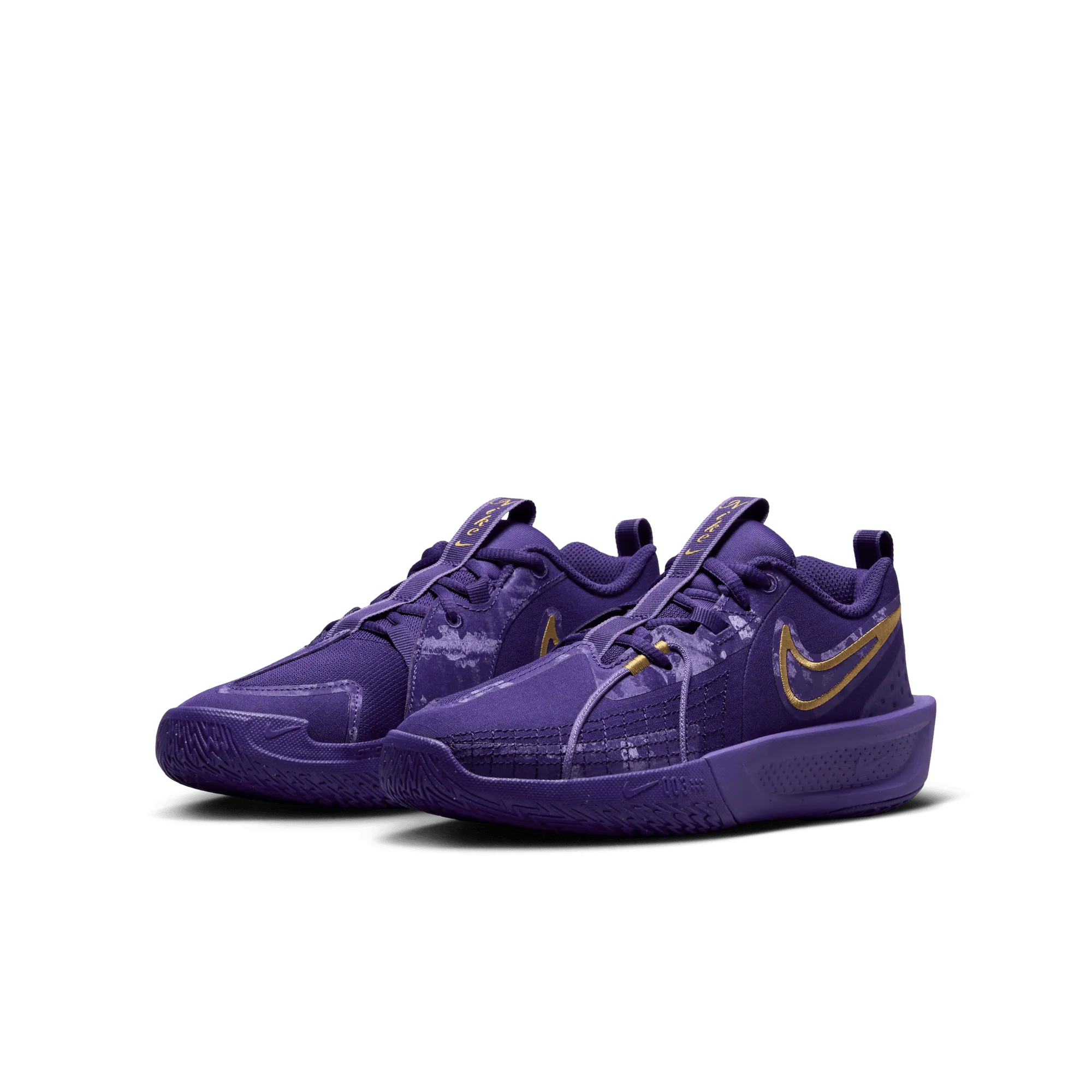 NIKE G.T. CUT 3 BIG KIDS' BASKETBALL SHOES