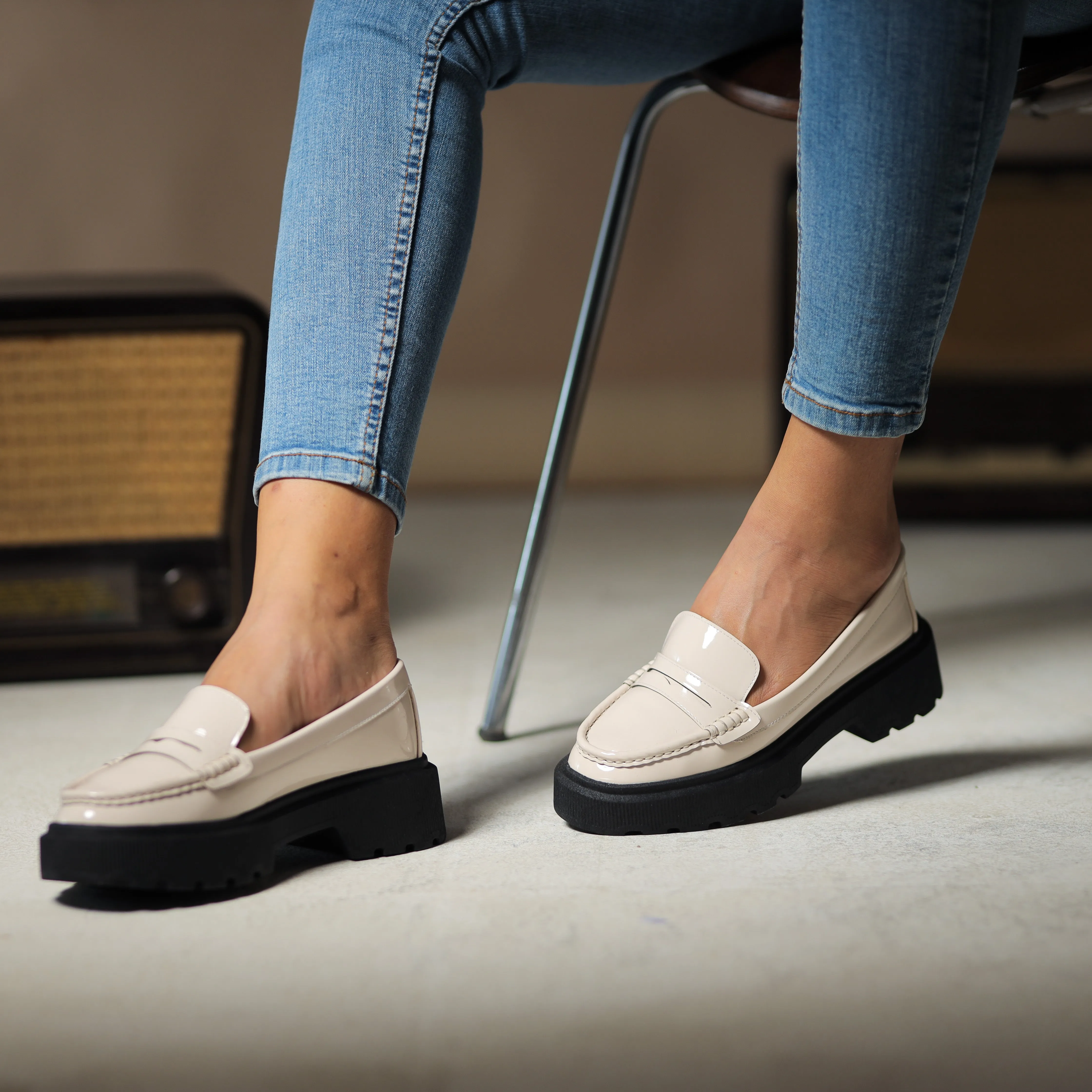 Quality Verne Leather Chunky Loafers - Beige