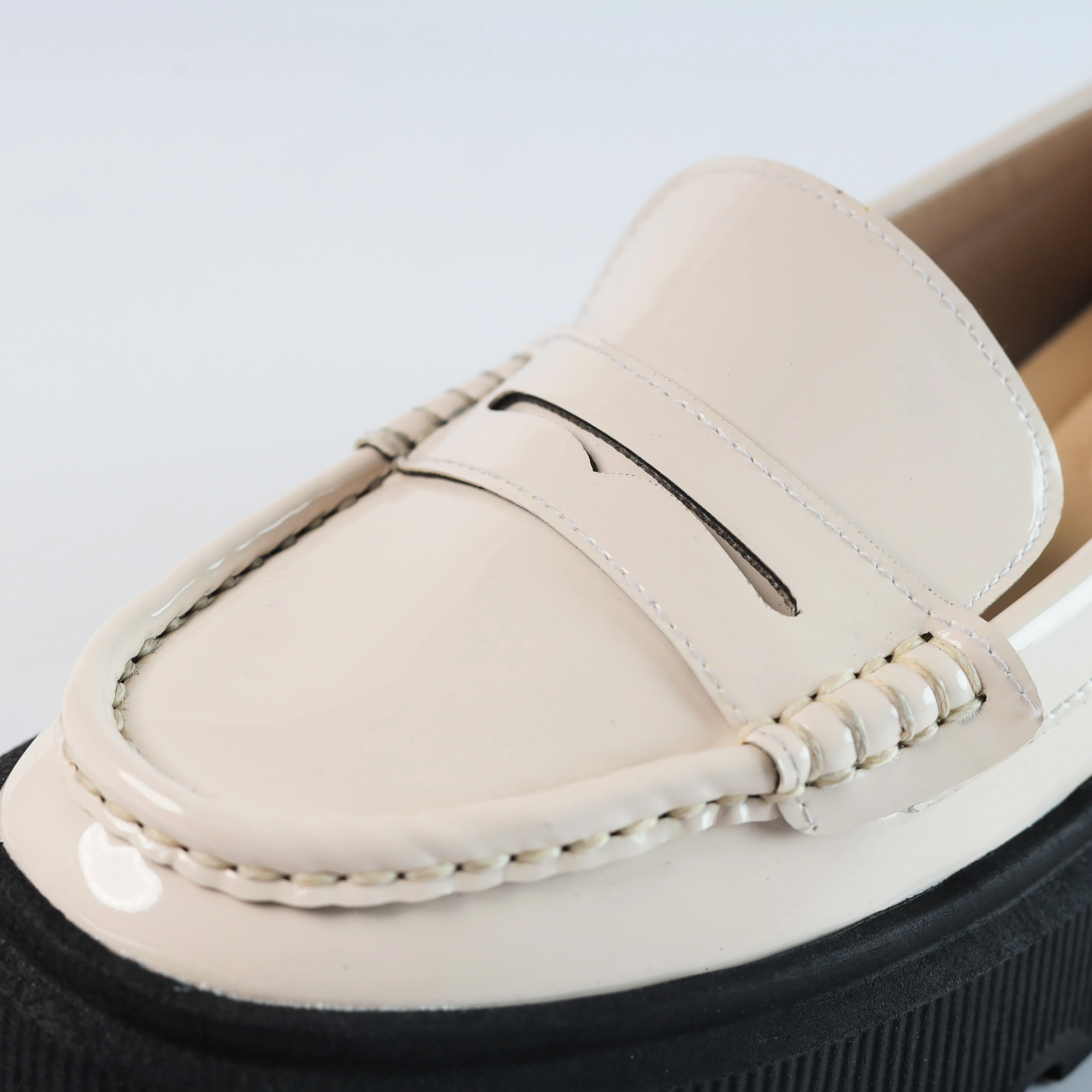 Quality Verne Leather Chunky Loafers - Beige
