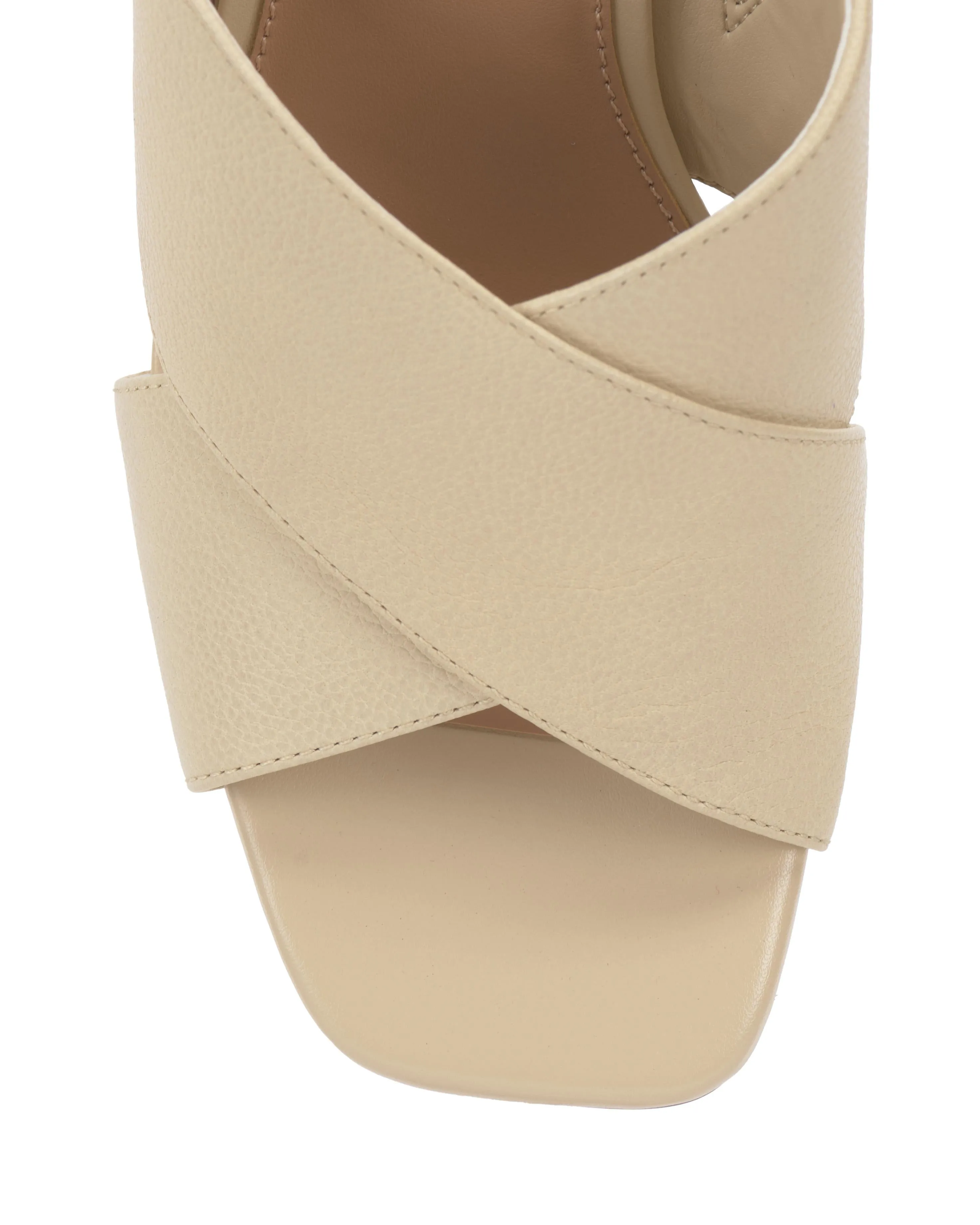 Vince Camuto Women's Hemila Nude M